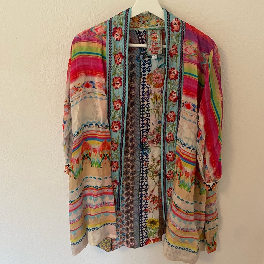Johnny was reversible  kimono size extra small